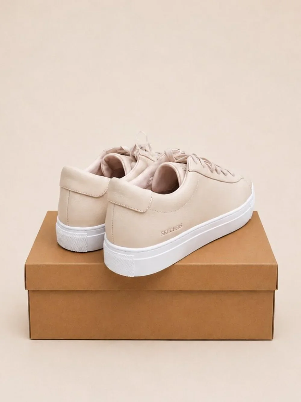 Skechers court classics